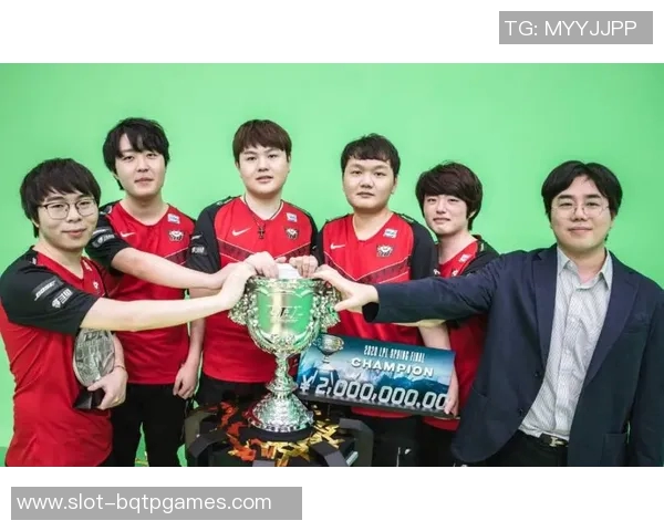 JDG在冠军杯中的力量表现分析与战术解读 JDG在冠军杯中的力量表现分析与战术解读